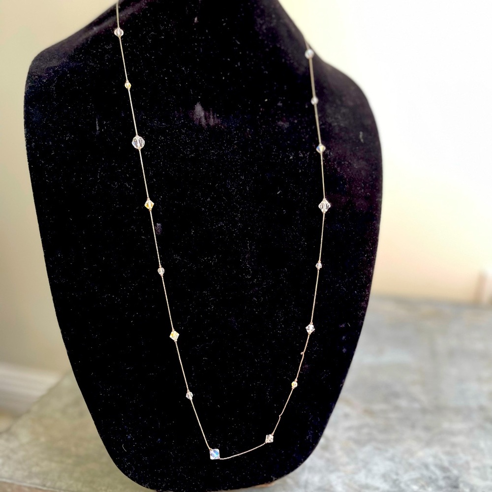 Silver crystal lovelier Necklace